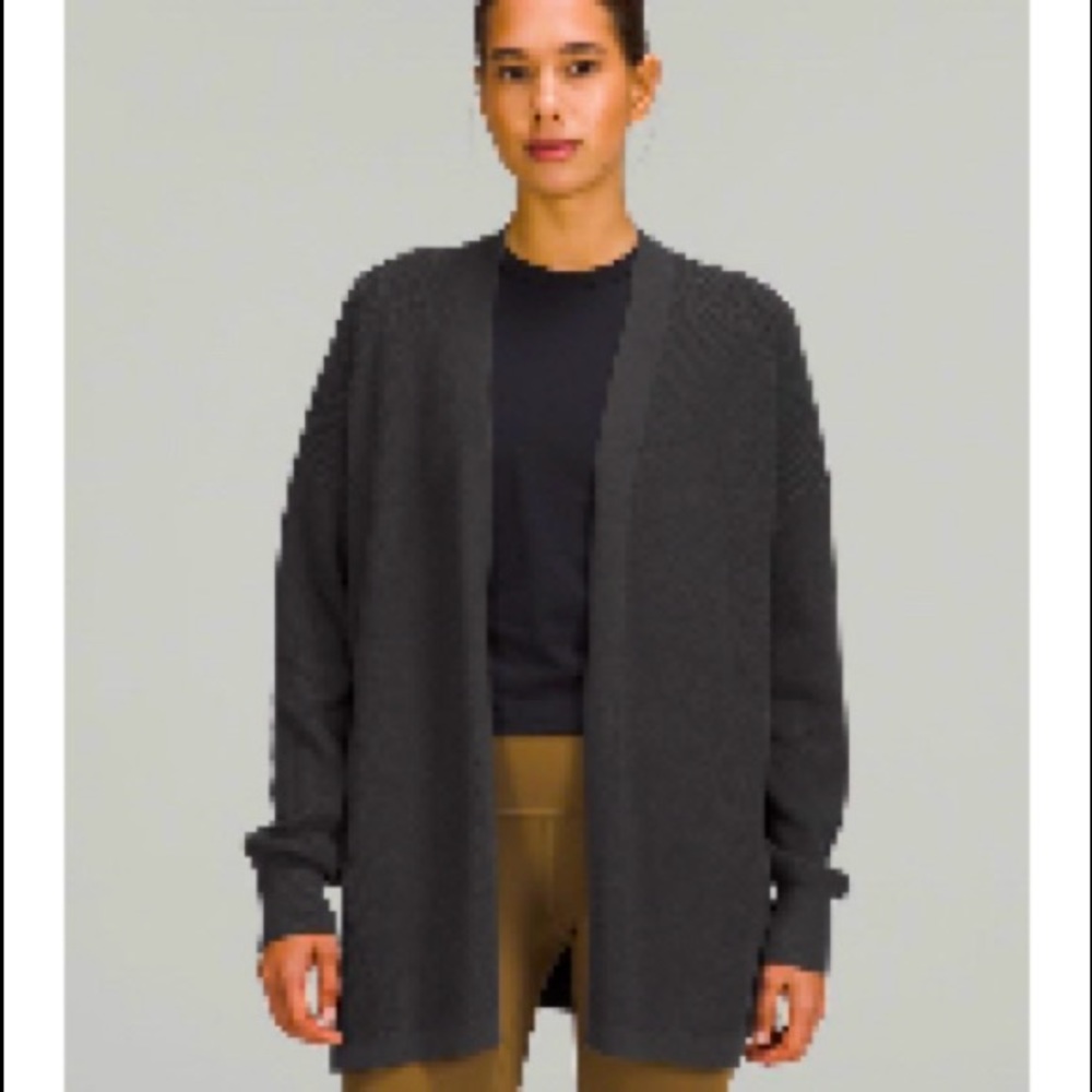 🍋BNWOT awesome Lululemon grey/black side slit open front sweater